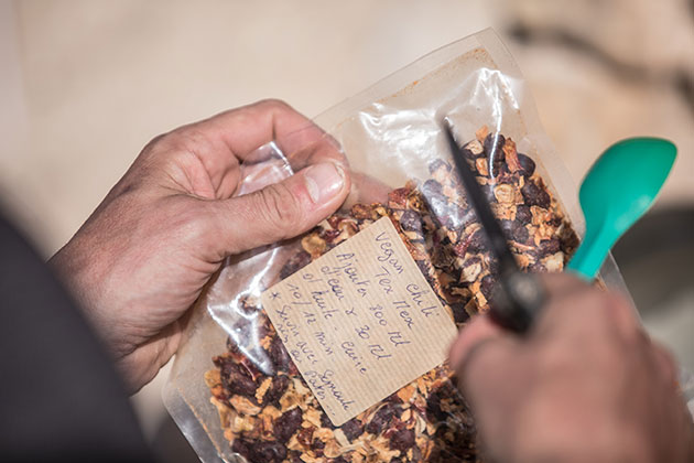 Photo of a vacuum-packed meal of a participant