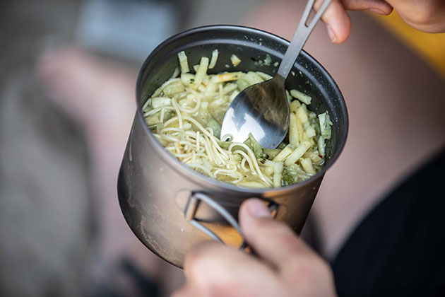 HMDS meal in a small pot